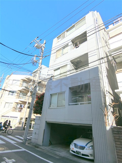 プランドール荒山の外観