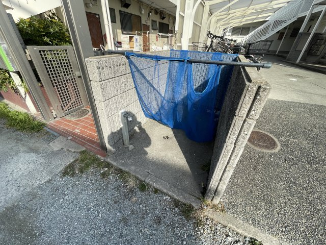 尼崎市東難波町３丁目のハイツのその他共用部分