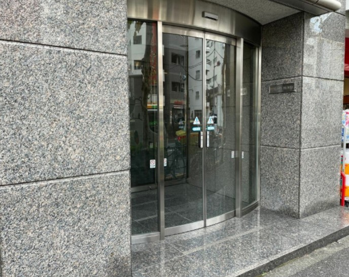 【エントランス】