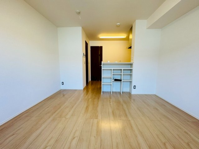 アステール寺町の内装