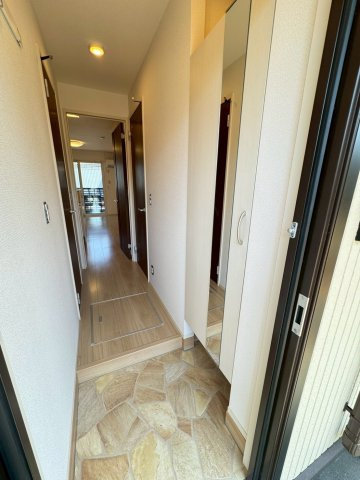 アステール寺町の玄関