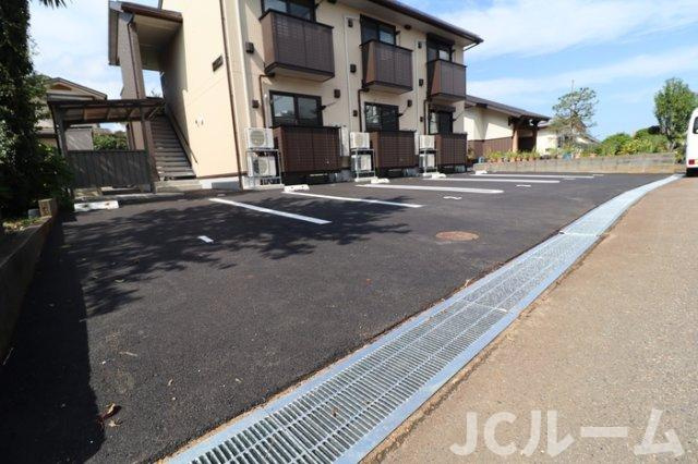 アステール寺町の駐車場