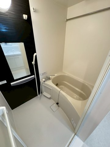 アステール寺町の浴室