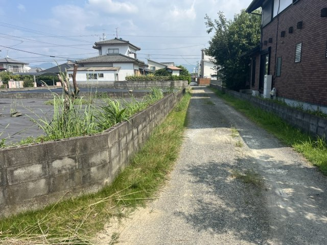 松崎町土地の前面道路含む現地写真