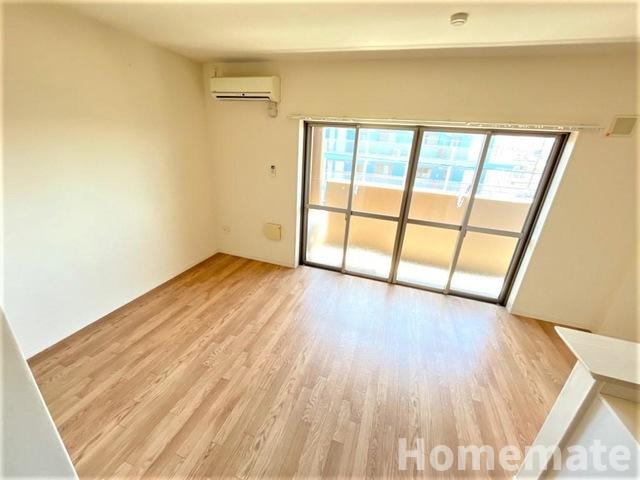 【その他】 | ロイヤル中央 | リビング