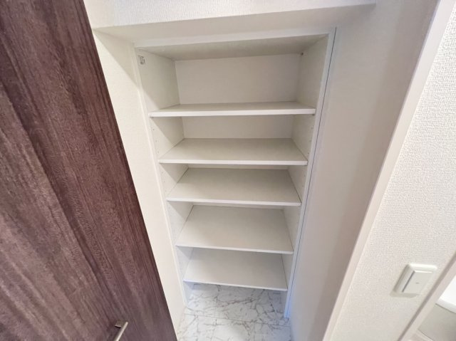 コンフォート下小鳥の収納|高崎、前橋エリアのお部屋探しはエンドスケープまで！お客様の理想お聞かせ下さい♪