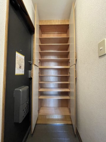 ドミトリー蒼海Bの玄関|高崎、前橋エリアのお部屋探しはエンドスケープまで！お客様の理想お聞かせ下さい♪