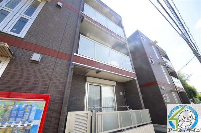 アンティークショコラ三番館の外観