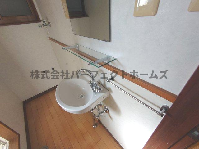 寝屋二丁目戸建　賃貸の独立洗面台
