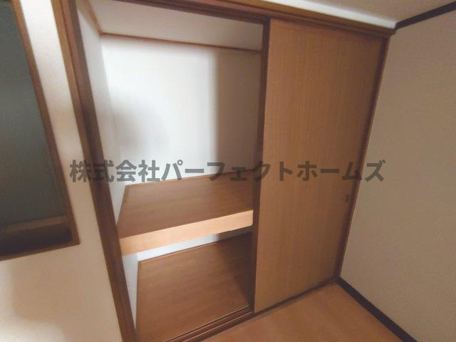 寝屋二丁目戸建　賃貸の収納|大きなスペースがあり、収納には困りません