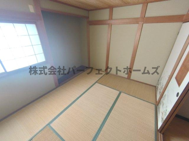 寝屋二丁目戸建　賃貸の和室|きれいな和室です