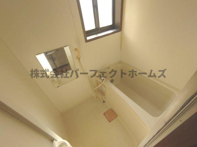 寝屋二丁目戸建　賃貸の浴室|きれいなお風呂です