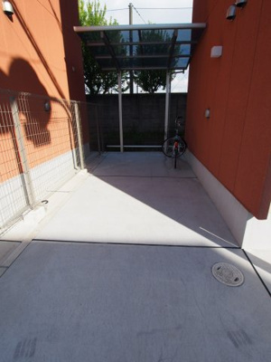 【その他共用部分】 | エヌエムトラントヌフセンター | 駐輪場