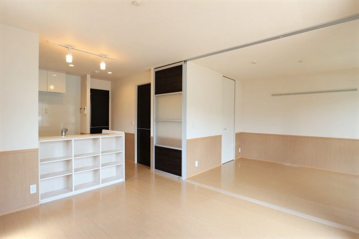 クレールフラッツ天王台の居間・リビング|リビング写真