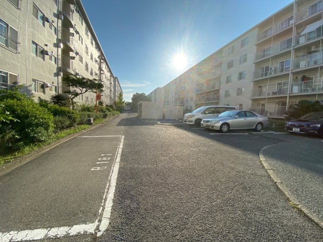 神陵台東住宅の駐車場|☆神戸市垂水区　神陵台東住宅☆
