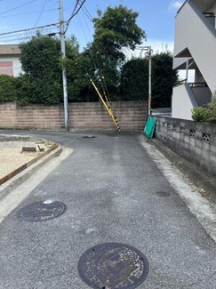 【前面道路含む現地写真】