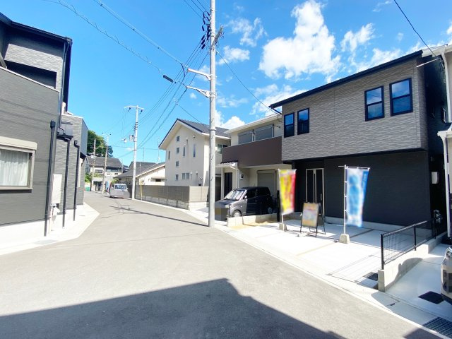 桃山町泰長老の前面道路含む現地写真