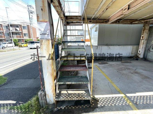 中川区神郷倉庫(P3台駐車可) の駐車場
