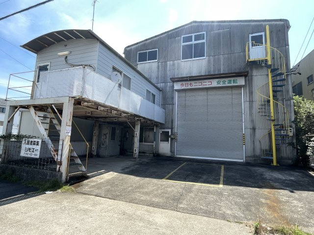 中川区神郷倉庫(P3台駐車可) の駐車場