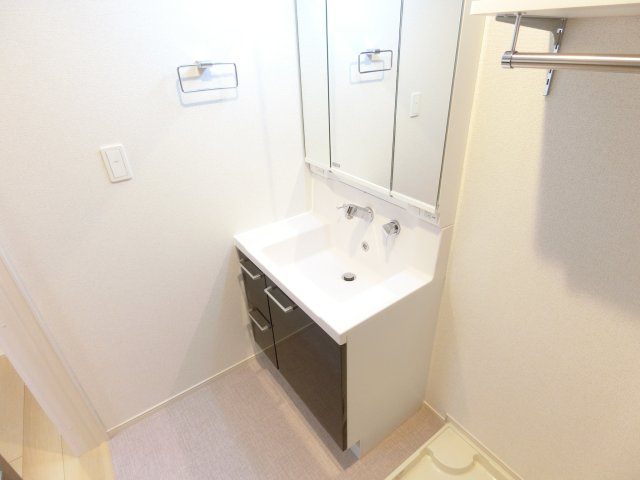 ユウパレス和泉中央の独立洗面台