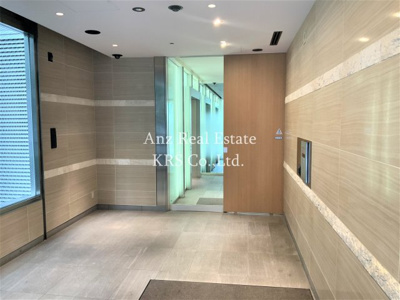 【ロビー】 | アステリオ北堀江ザ・メトロタワー | オートロック付きのエントランスを入ると広々としたロビーが！