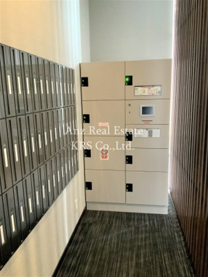 【その他共用部分】 | アステリオ北堀江ザ・メトロタワー | 大切な荷物の受け取りに便利な宅配ボックス設置！