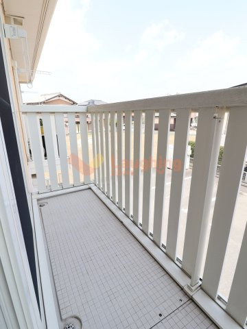 リーベンルーチェⅡのバルコニー|暖かな日差しのふりそそぐバルコニー