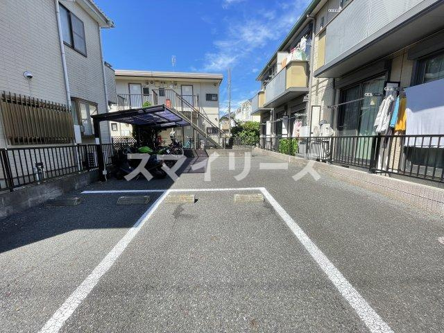 ハイム　シンシアの駐車場