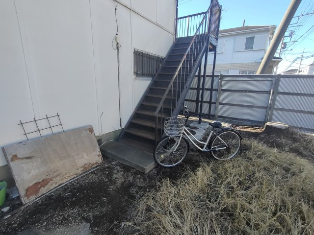 グリーンハイツのその他共用部分|階段手前の写真です