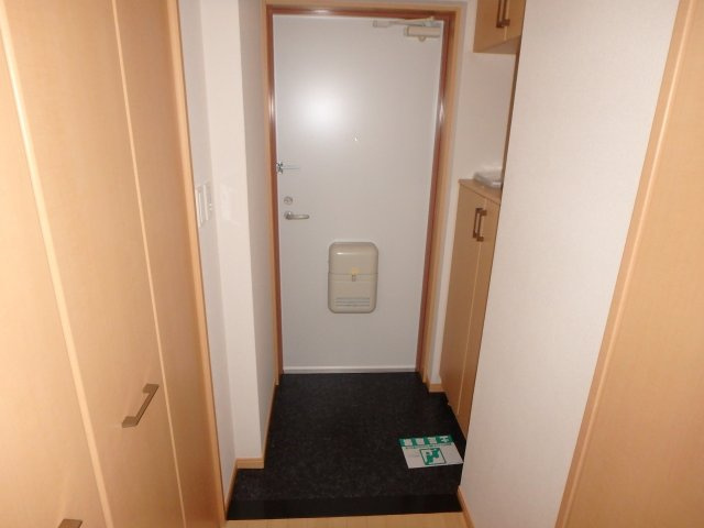 コンフォール日吉の玄関