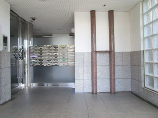 【エントランス】