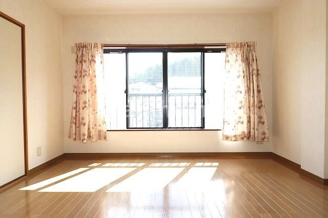 メゾン王子谷の洋室|洋室です
※間取り反転の場合あり、内装が若干異なる場合がございます