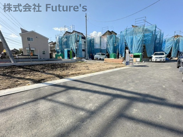 北葛飾郡松伏町松伏　新築戸建　3号棟の前面道路含む現地写真|前面道路含む現地写真です