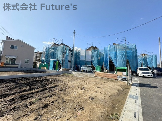 北葛飾郡松伏町松伏　新築戸建　3号棟の外観|前面道路含む現地写真です