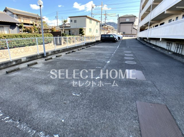 【駐車場】 | グランシャリオ幸田 | 駐車場完備です