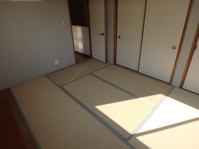 【和室】 | エントピアⅡ | 畳の上でゆっくりとくつろげる和室です