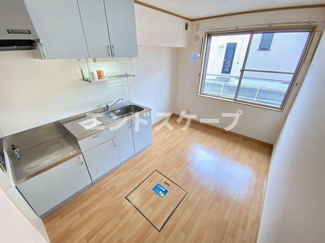 シャテロの居間・リビング|高崎、前橋エリアのお部屋探しはエンドスケープまで！お客様の理想お聞かせ下さい♪