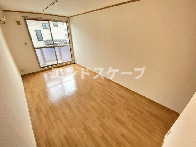 シャテロの居間・リビング|高崎、前橋エリアのお部屋探しはエンドスケープまで！お客様の理想お聞かせ下さい♪