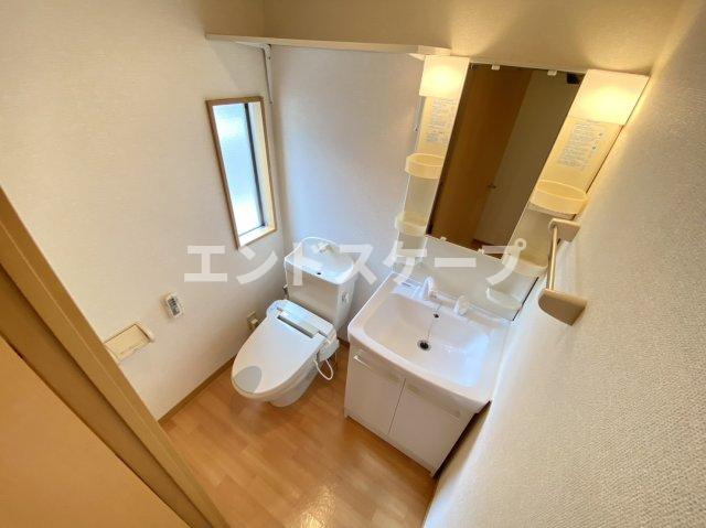 シャテロの洗面所|高崎、前橋エリアのお部屋探しはエンドスケープまで！お客様の理想お聞かせ下さい♪