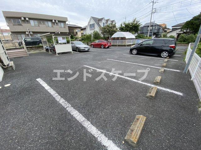 シャテロの駐車場|高崎、前橋エリアのお部屋探しはエンドスケープまで！お客様の理想お聞かせ下さい♪