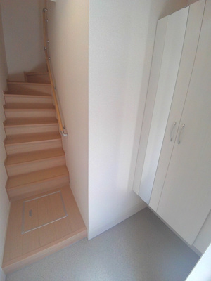 【玄関】 | 未来樹（ゆめのき）弐号棟（D-ROOM）