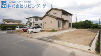 【前面道路含む現地写真】 | 前面道路含む現地写真です