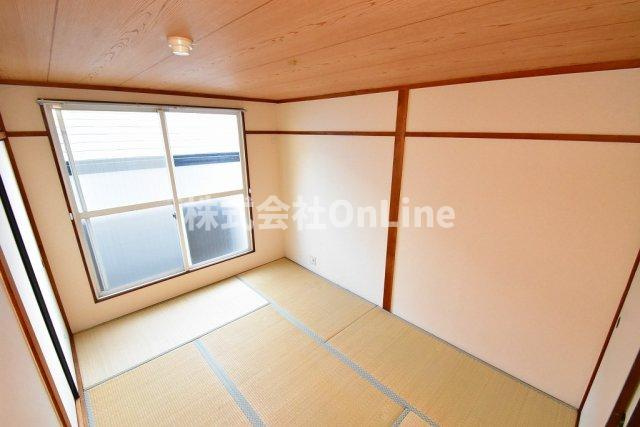 プレアール山城の和室