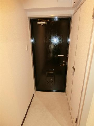 オリエントマンションの玄関