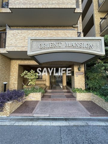 オリエントマンションのエントランス