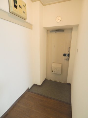 大同コーポの玄関