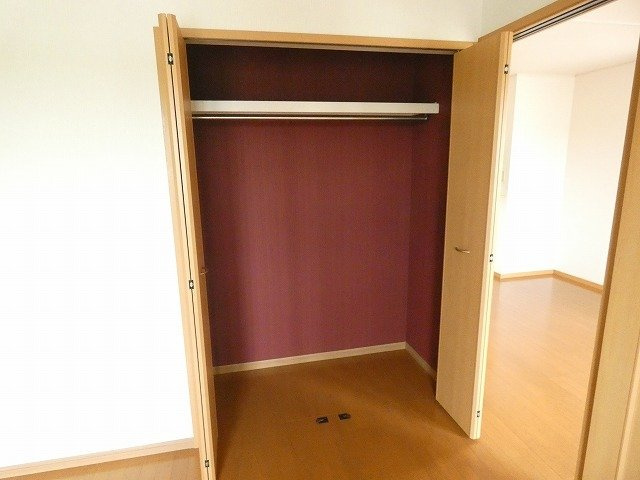 サンライト若松　Ⅰの収納|十分な収納スペースがあります