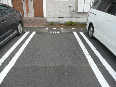 【駐車場】 | フォンテーヌ・Ⅴ | カースペースがあります