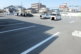 【駐車場】