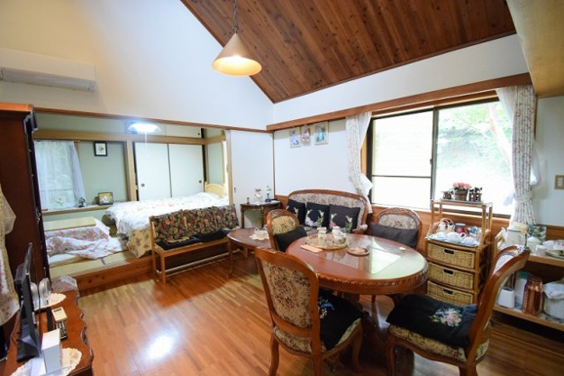 【居間・リビング】 | 東急天城高原別荘地　戸建